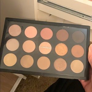 Mac warm neutral eyeshadow